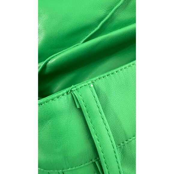 PrettyLittleThing Green Wide Leg Pants - Picture 11 of 12